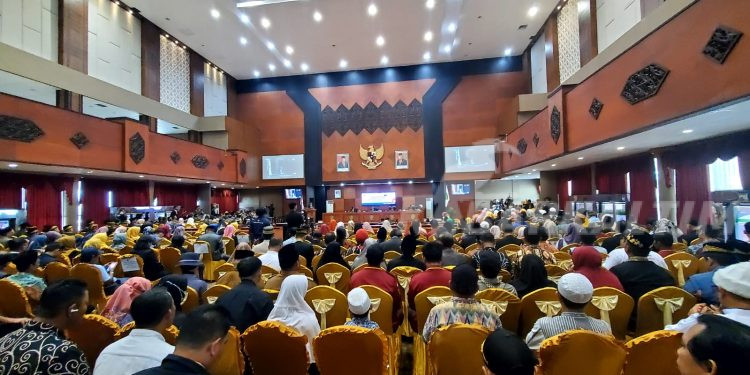 Ketua DPRD PPU Membuka Rapat Paripurna Hari Ulang Tahun Kabupaten Penajam Paser Utara ke-22