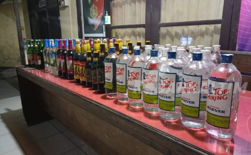 Polsek Loa Kulu Berhasil Mengamankan 2 Terduga Pelaku Penjualan Miras Ilegal