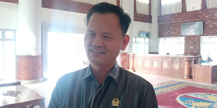 Kajang Lahan: DPRD Kutim Komitmen Dukung Pendidikan dengan Beasiswa